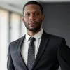 Msanifu Omari