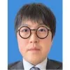JEONGSEOK LEE