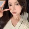 LEE LILY