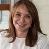 Linda Fox