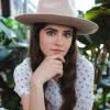 Gabriela Dunn