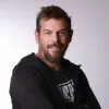  Ari Oster