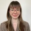 Laura Toth