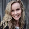 Lynne Dunn