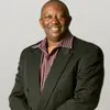 Kenneth Bobb