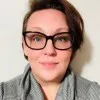 Deanna Lauzon