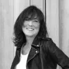 Linda Yates
