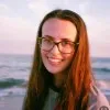 Kasey Uhter