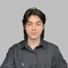 Julian Bischoff liendo