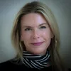 Julie Schoen