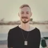 Guy Solo