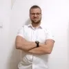 Yossi Holstein