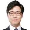 Seung Phil Shin