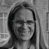 Tina Naude
