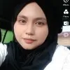 Leni Haslia