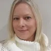 Stephanie Lawrence