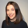 Lara Oliver