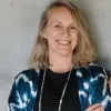 Suzanne Aron