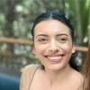 Lesley Lora