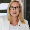 Julianne Benzel