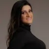 Camila Simões