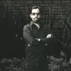 César
