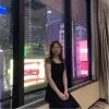 Elly wang